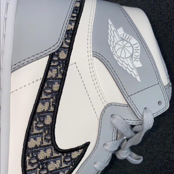 Jordan 1 Retro High DIOR - Picture 7 of 8